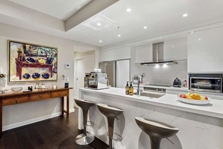 1406/47 Beach Road Auckland Central_10