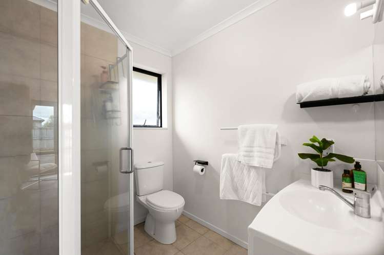72 Wiltshire Drive Huntington_9