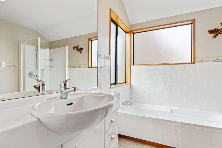 2/120 Memorial Avenue Burnside_14