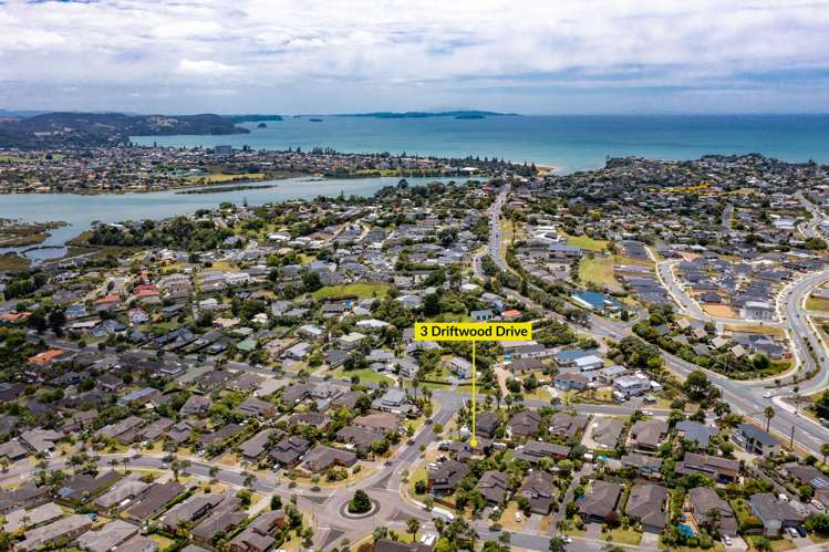 3 Driftwood Drive Red Beach_18