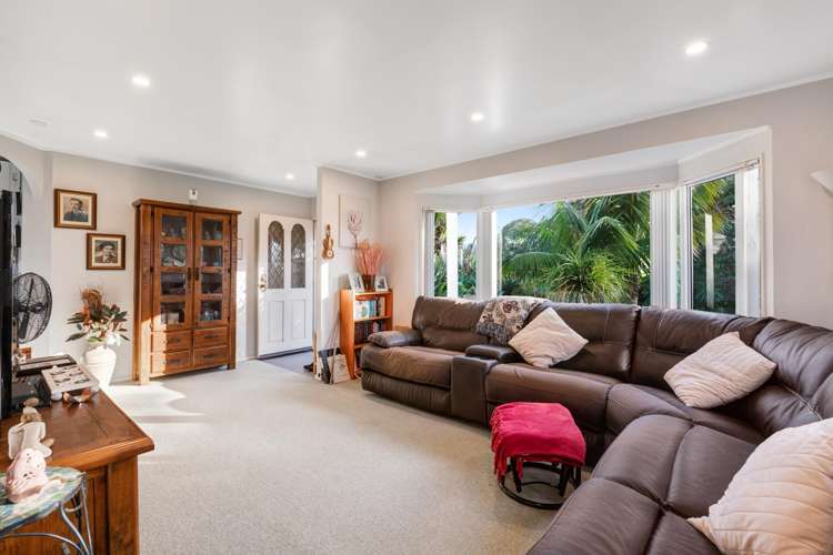 2312 State Highway 16 Helensville_12