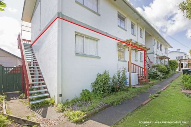 2/2 Seaview Terrace Mount Albert_2