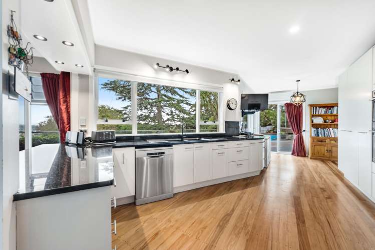 91 Point View Drive East Tamaki Heights_11