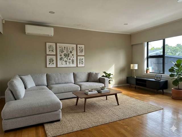 4 Bedroom Home in Quiet Family-Friendly Cul-de-Sac