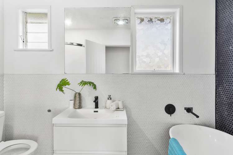 60 Convair Crescent Mangere_7