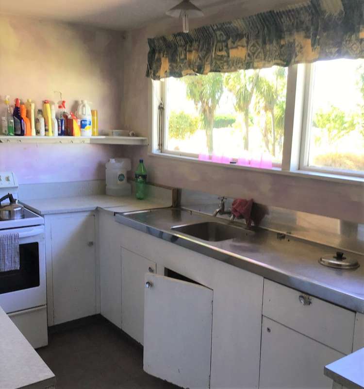 657 Domett Road Domett_3