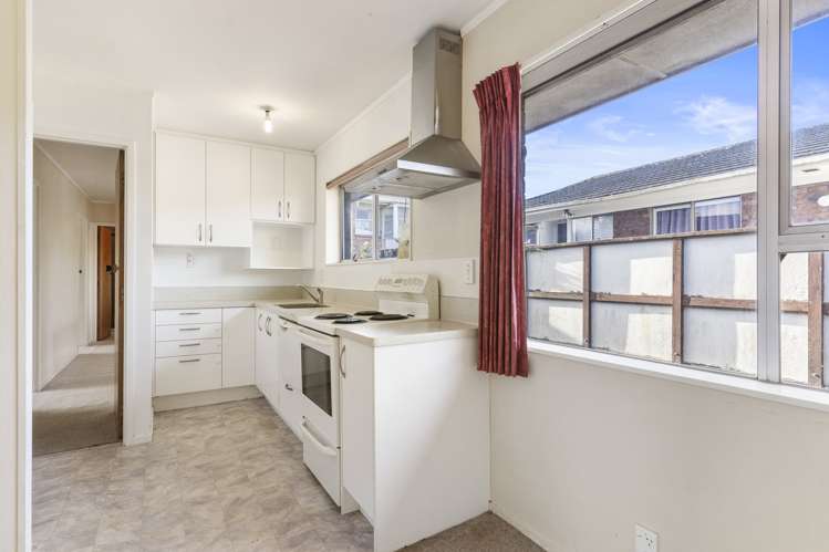 2/57 Moana Avenue One Tree Hill_5