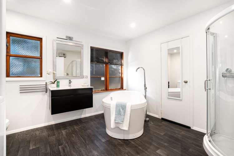 142 Severn Street Island Bay_13