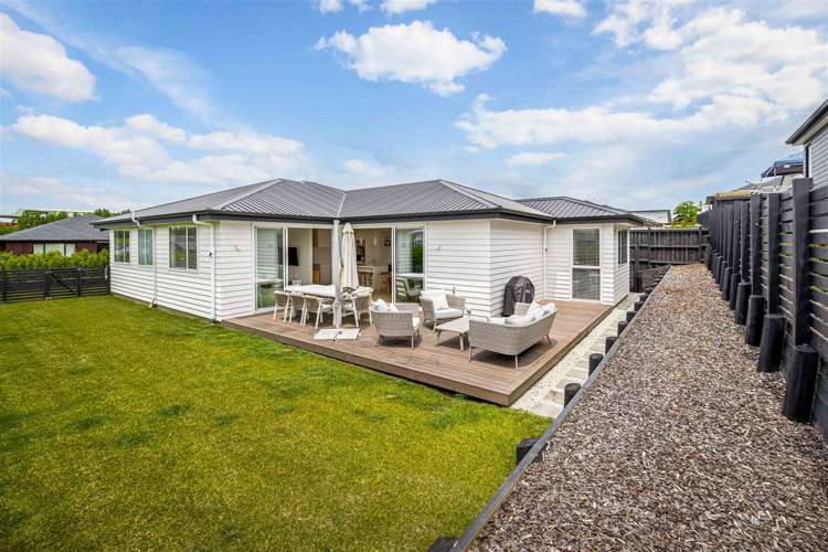 16 Walsh Road Wainui_11