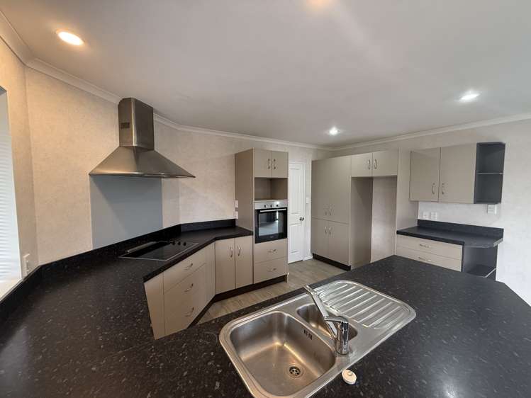 8 Geneva Terrace Kelvin Grove_2