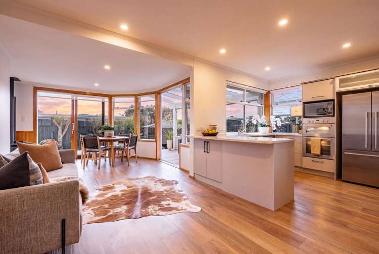 11 George Street New Plymouth Central_7