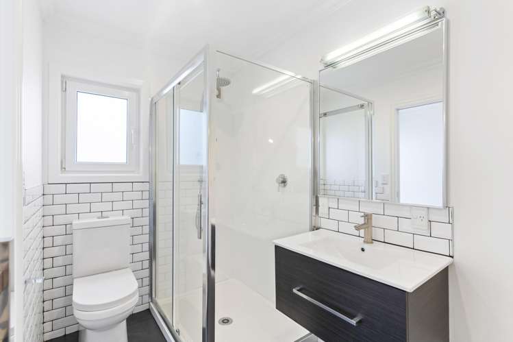 85 Karaka Road Beachlands_10