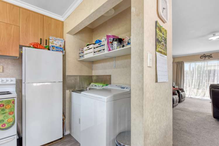 1/10 Exeter Street Stoke_5