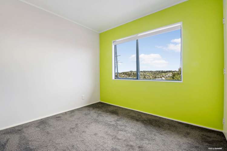 2/13 Witheford Drive Bayview_4