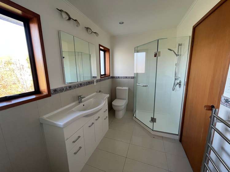 10 Wairere Road Waitakere_11