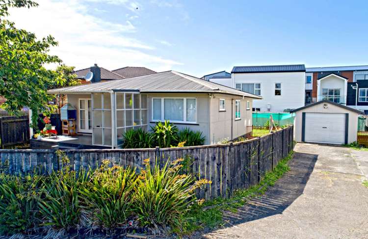 155 Russell Road Manurewa_4
