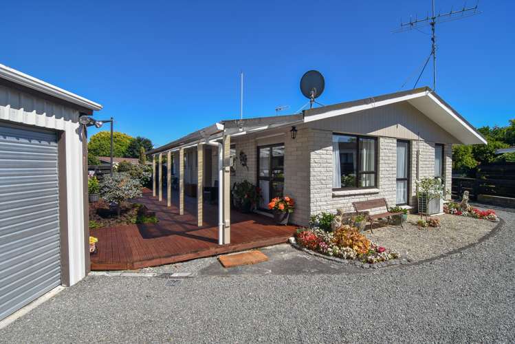 9 Deller Drive Carterton_16