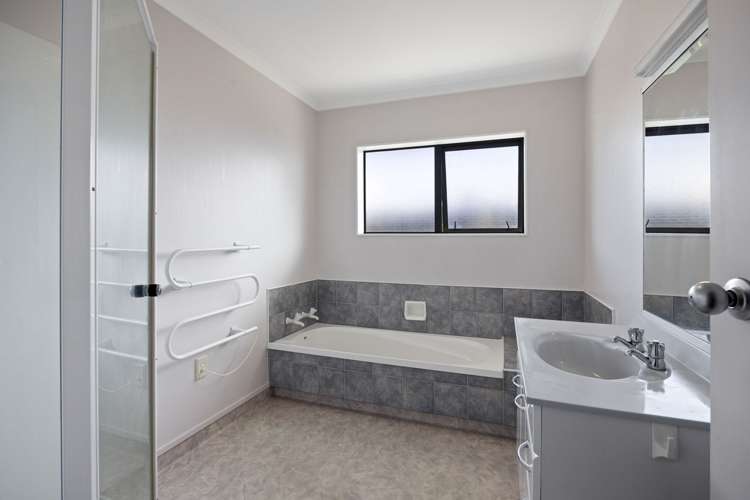 80 Argyle Street Hawera_19