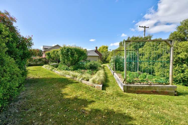 7 Waimea Valley Road Gore Surrounds_20