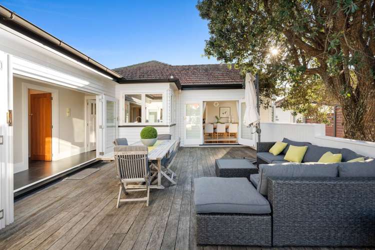 134 Saint Andrews Road Epsom_17