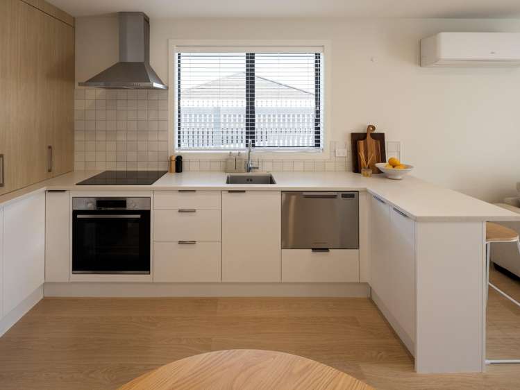 2/10 Maanihi Drive Rototuna North_3