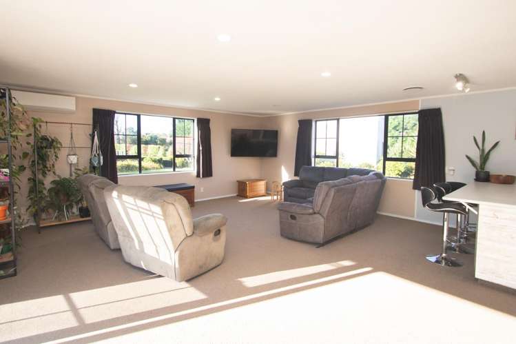 16 McGrath Road_5