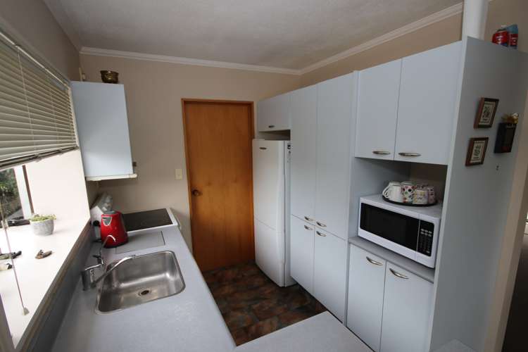 21 Pages Road Allenton_5