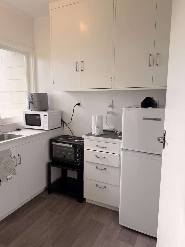 22 Avenal Street Avenal_22