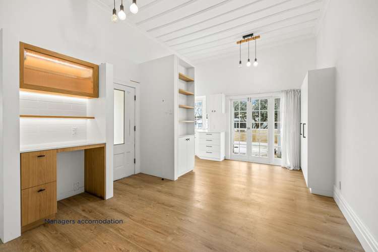 1334 Sandspit Road Sandspit_16