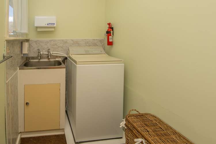 6 Harper Place Lake Coleridge_12