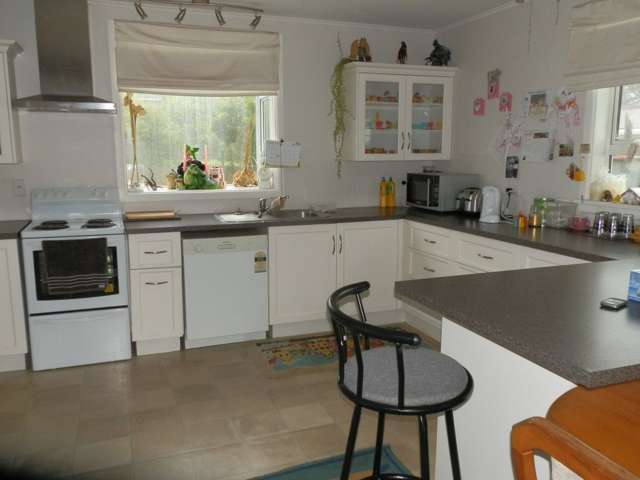 230 Sewell Street Hokitika_1