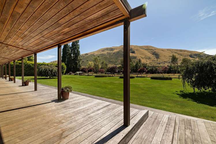 25 Naylor Road Nokomai_1