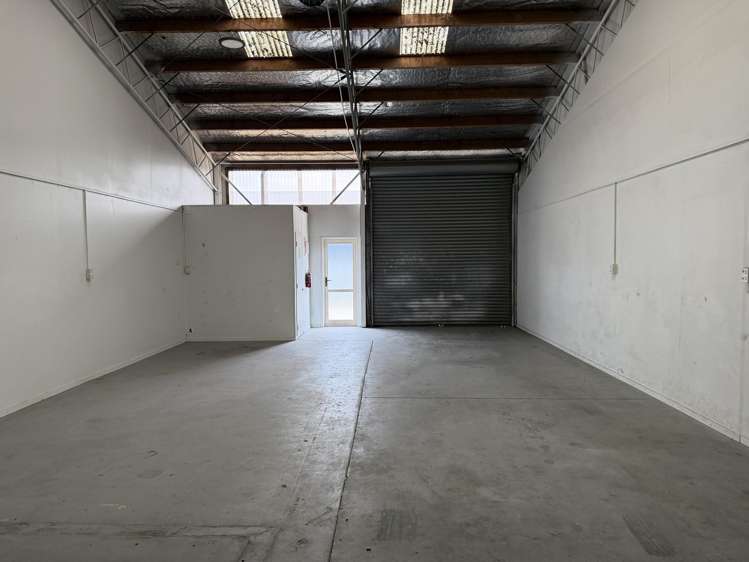 3/7 Wakefield Street Onekawa_1