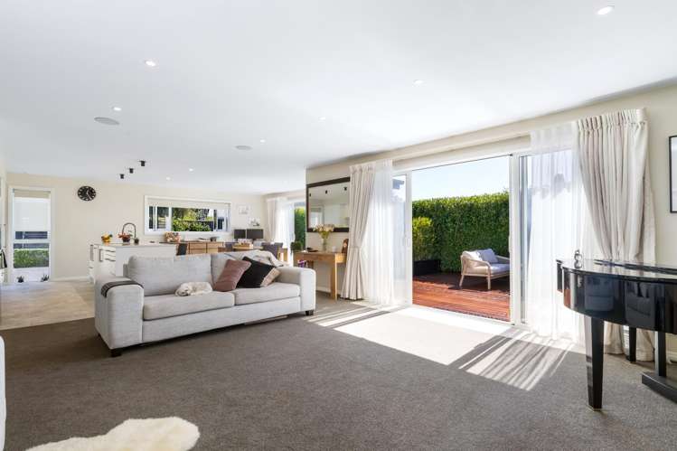 46 Carnaveron Drive Lincoln_6