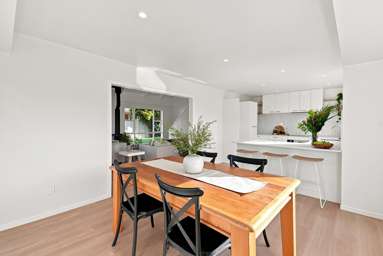 96A Racecourse Road_3