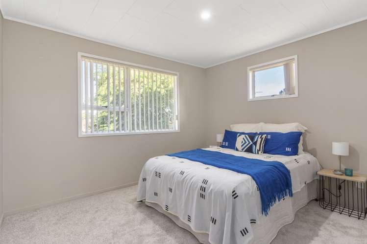 2/44 Rowandale Avenue Manurewa_5