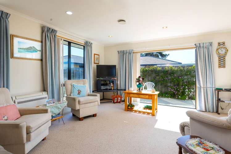 136 Maxwell Road Redwoodtown_6