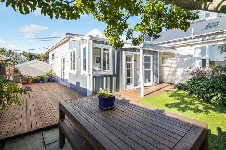 98 Daniell Street Newtown_12