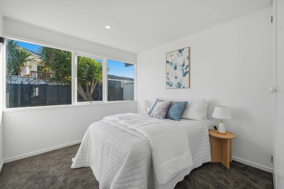 21 Lawrence Crescent_4