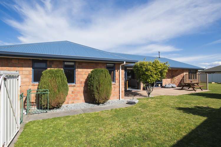 4 Margaret Place Lytton West_14