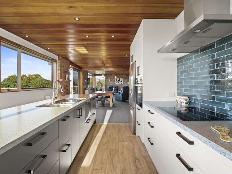 11 Rata Street Kaka Point_7