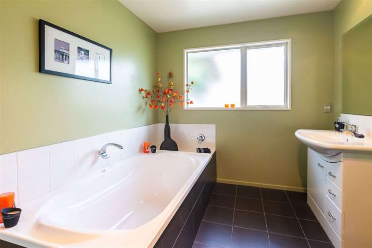 1 Brookfield Drive Northwood_16