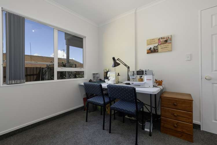 38 Eaton Crescent Matua_9