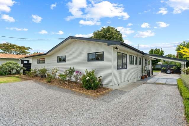 Four Bedrooms, Big Section, Close to Town