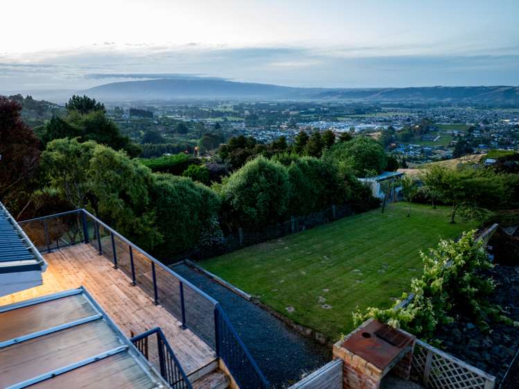 27 Chain Hills Road Chain Hills_33