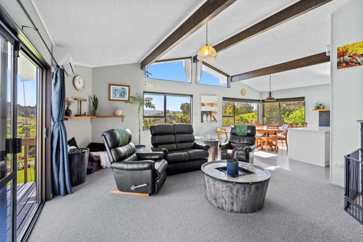 68 Valley View Road Otaika_30