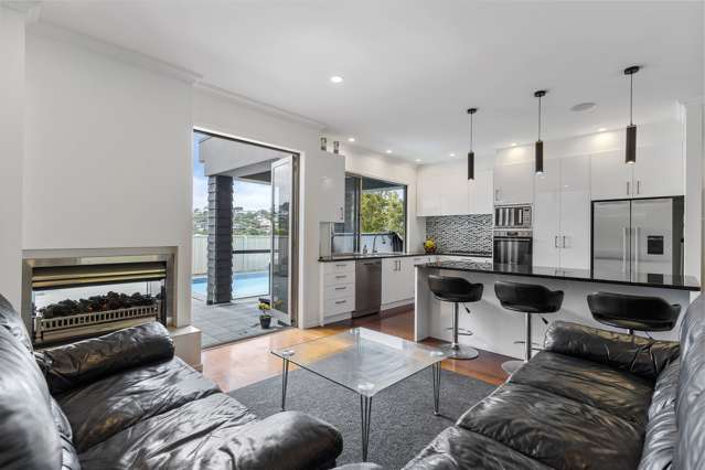 73 Waldorf Crescent Orewa_4