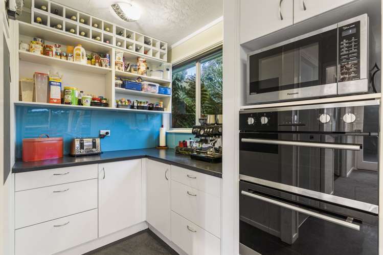 8 Fairdale Place Birkdale_5