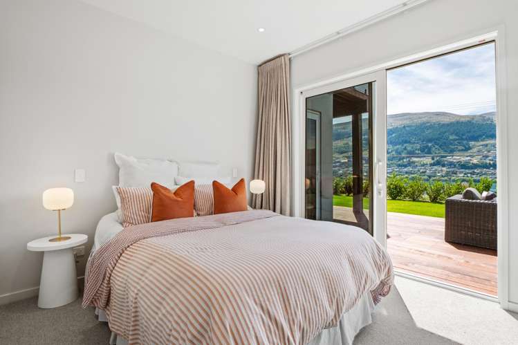 209 Peninsula Road Kelvin Heights_17