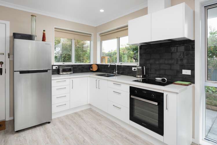 16a Brian Bary Street Redwoodtown_1